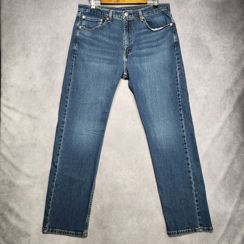Levis 505 Mens Regular Fit Jeans size 36x32 Straight Fit Zipper Fly Denim - Picture 1 of 16